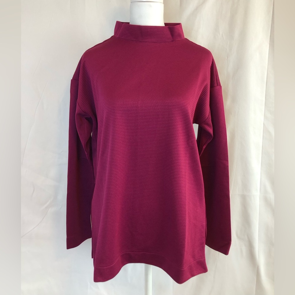 NWT LEVELWEAR WOMENS  GOLF LONG SLEEVE  TOP SIZE S/P